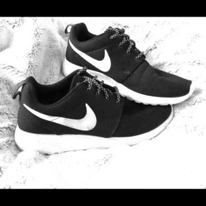 Nike Roshe Runs